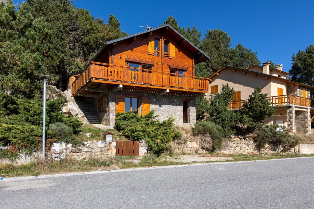Chalet Les Tilleuls - Jolie Vue Montagne Et Lac Les Angles  Dış mekan fotoğraf