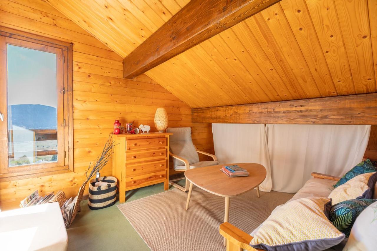 Chalet Les Tilleuls - Jolie Vue Montagne Et Lac Les Angles  Dış mekan fotoğraf