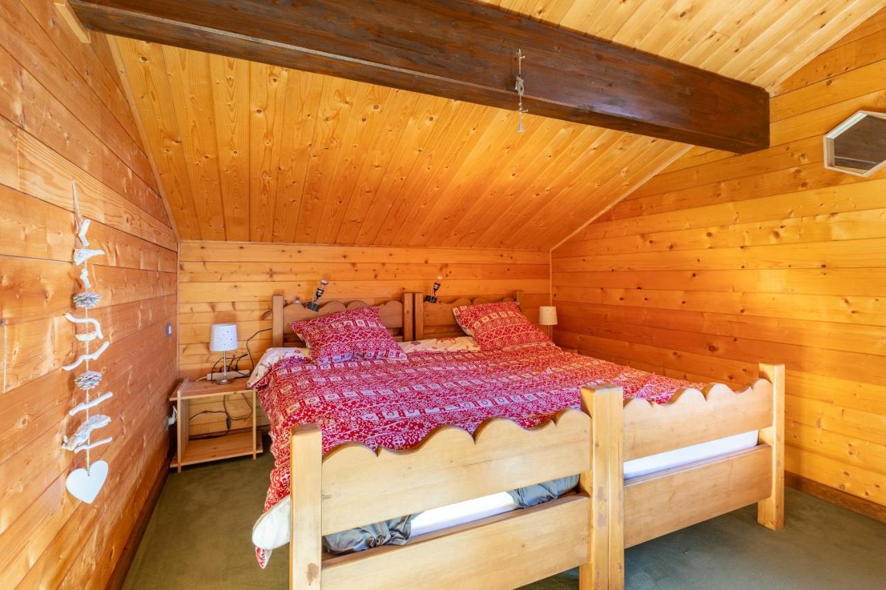 Chalet Les Tilleuls - Jolie Vue Montagne Et Lac Les Angles  Dış mekan fotoğraf